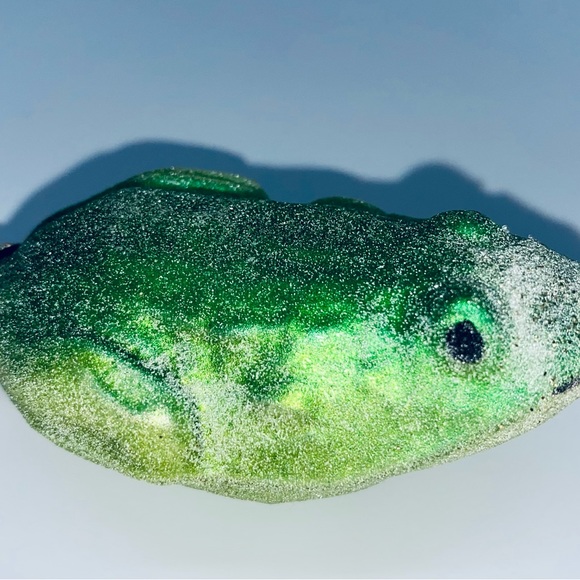 Authentic Star Topped Inge-Glas German Made Christmas Ornament Frog. - Picture 3 of 6